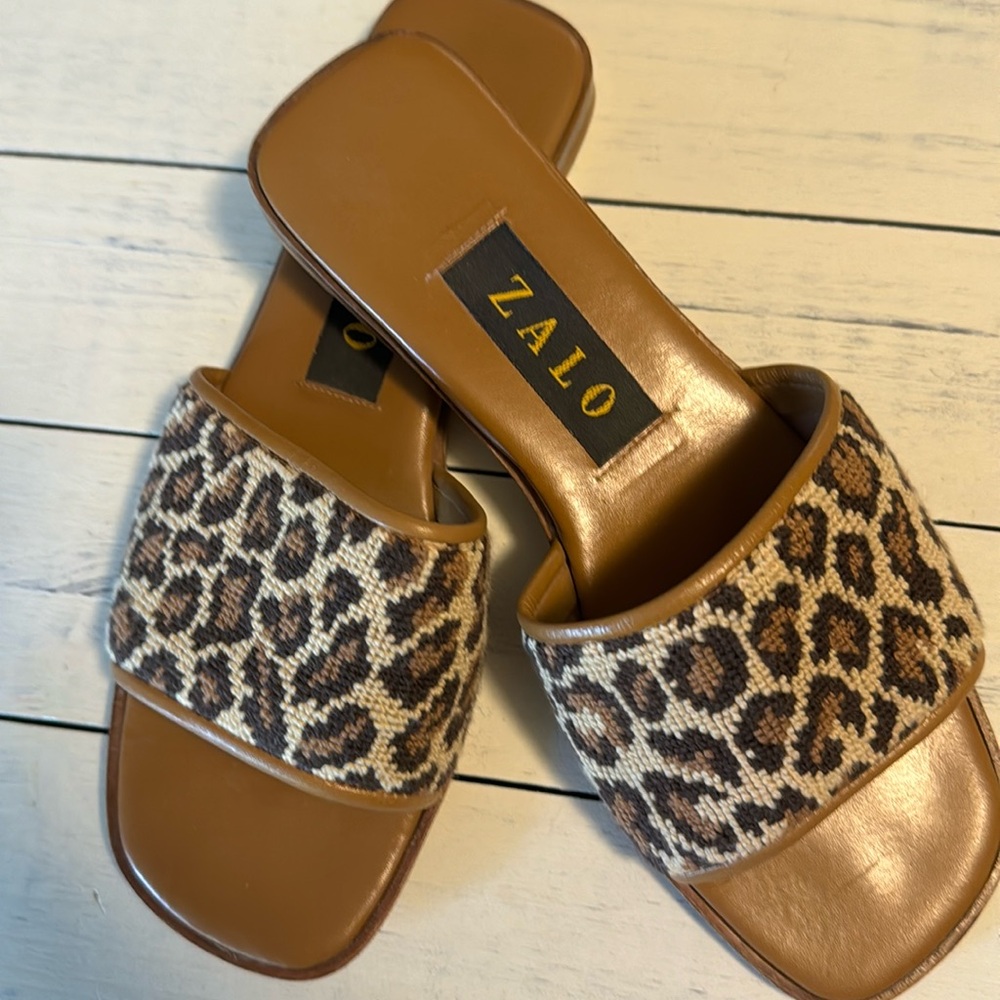 Zalo slides